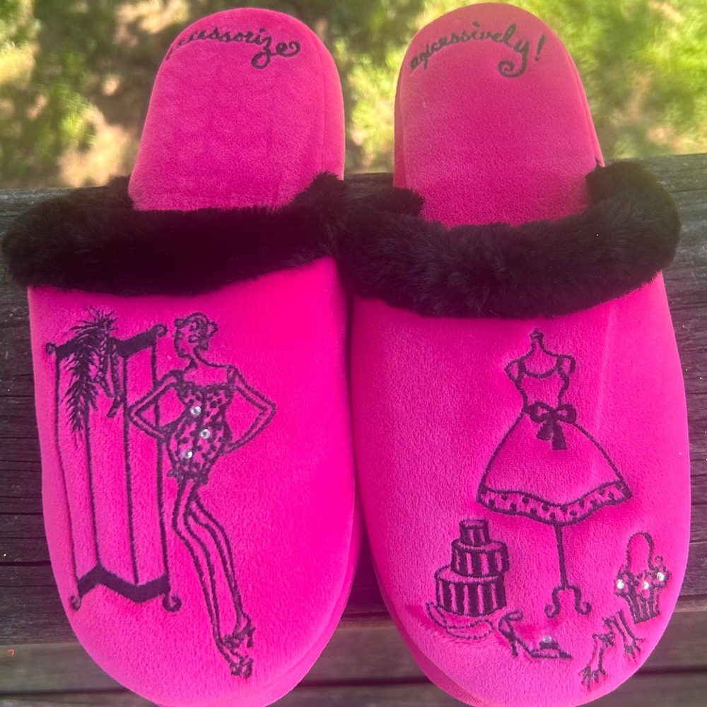 Totes Isotoner Slippers Pinup Large Pink Deadstock‎ Y2K Bimbocore McBling 2000s